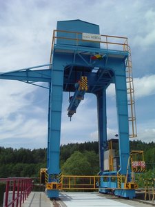 Portal crane