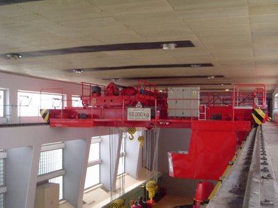 Bridge crane